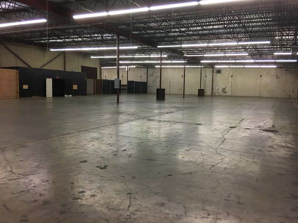 Industrial Office/Warehouse For Sale Or Lease: 6901 W 70th St, Shreveport, LA 71129